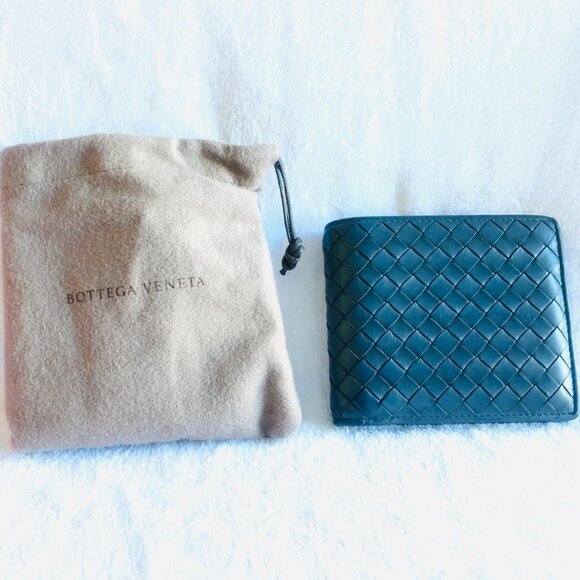 BOTTEGA VENETA BI-FOLD WALLET, Blue in Original Box - Picture 3 of 16